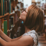 本屋より図書館が好きになってきた。